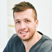 Dental technician Dejan Jurković